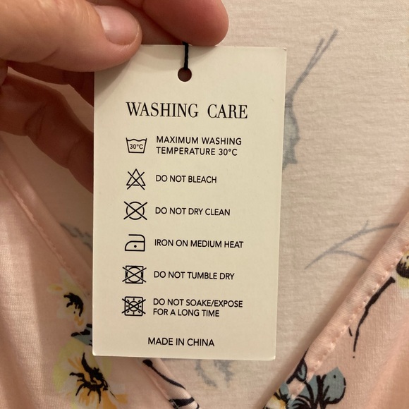 NWT Plus size floral cross cross front midi dress size 22 - Picture 4 of 6